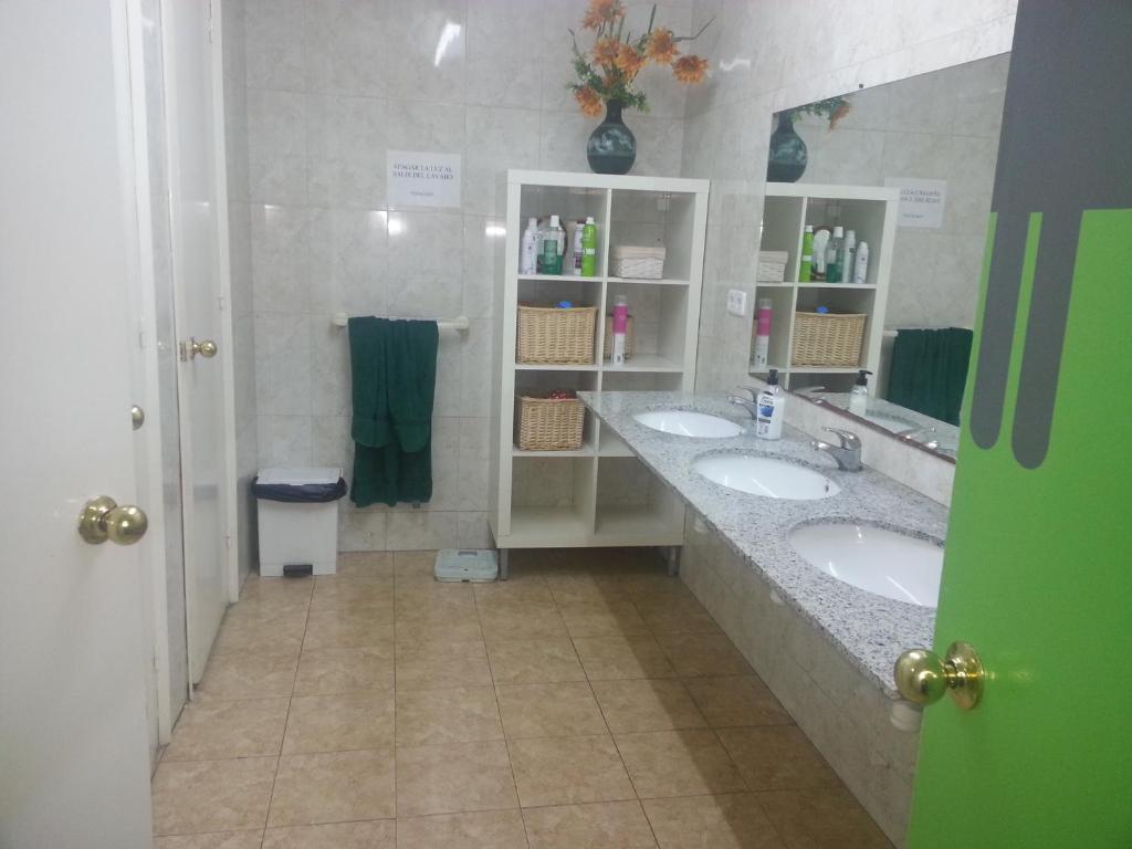 Apartament Residencia Universitaria San Marius- Muntaner Barcelona