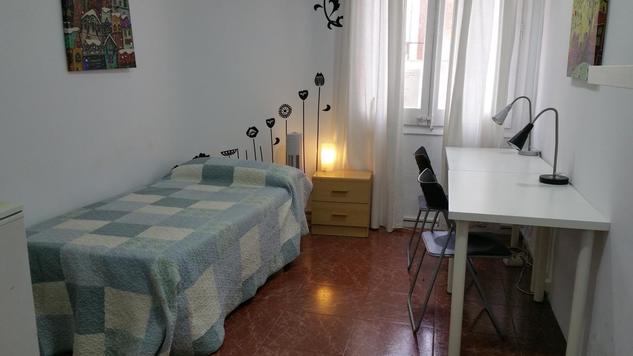Apartament Residencia Universitaria San Marius- Muntaner