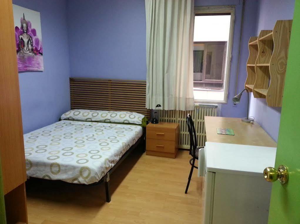 Residencia Universitaria San Marius- Muntaner Apartament *