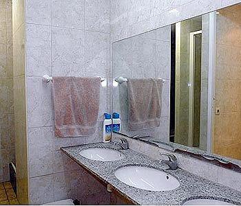 Residencia Universitaria San Marius- Muntaner Barcelona